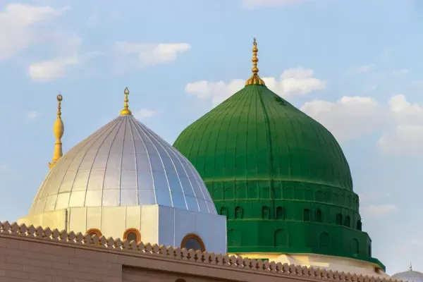 10 Days Deluxe Umrah Packages